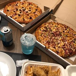 Meat Lover (Left), Canadian Special (Right) *ignore the chicken
