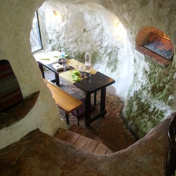 Grotta dei Germogli - Italian Near Me - Calcata Vecchia, Vermont Grotta dei Germogli - Italian Near Me - Calcata Vecchia, Vermont