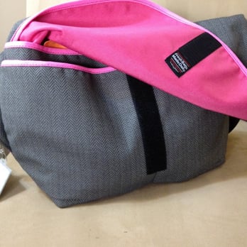 Rickshaw Bagworks - Medium zero messenger - Accessories Near Me - San Francisco, California