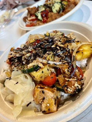 Lucky Cat Poke Company by null