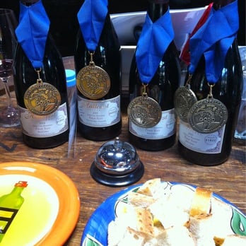 Hallcrest Vineyards - Wine Tasting Room Near Me - Felton, California