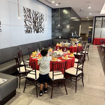Crystal Palace - Table setting - Dim Sum Near Me - Monterey Park, California