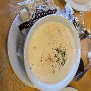 Oros Fireside Restaurant - Bowl of clam chowder - 5/5 stars - American Near Me - Cannon Beach, Oregon