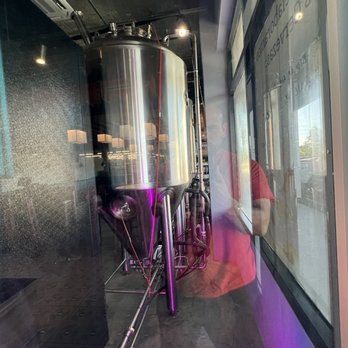 Cervecería Takabru - Guaynabo - Tanks - Brewpubs Near Me - Guaynabo, Puerto Rico