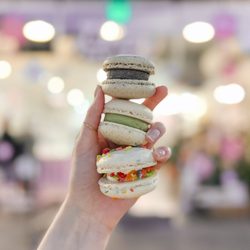 Honey & Butter Macarons - Instagram @friesandchives