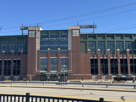 Kroll's West by null