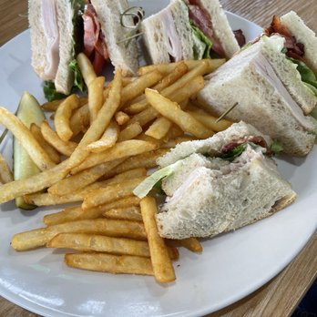 Broken Yolk Cafe - Club sandwich - Breakfast & Brunch Near Me - La Verne, California Broken Yolk Cafe - Club sandwich - Breakfast & Brunch Near Me - La Verne, California