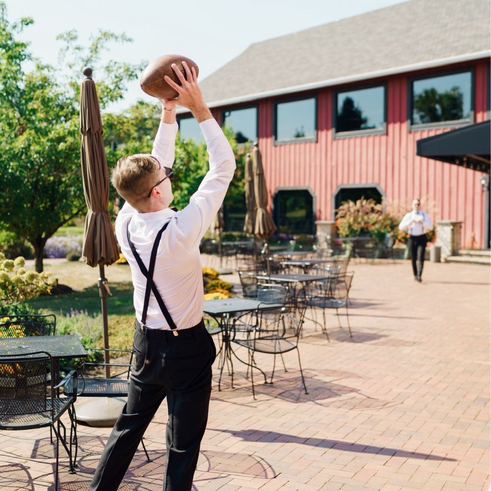 Fishermen's Inn - Wedding Planning Near Me - Elburn, Illinois Fishermen's Inn - Wedding Planning Near Me - Elburn, Illinois