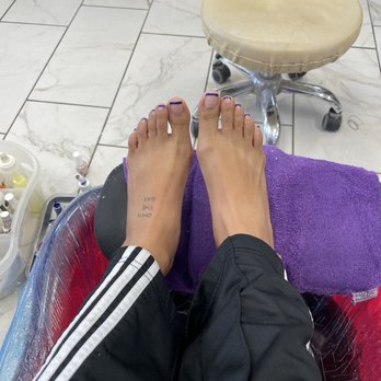 Lee Nails - Sparkle blue no chip french pedicure - Nail Salons Near Me - Rosemont, Illinois Lee Nails - Sparkle blue no chip french pedicure - Nail Salons Near Me - Rosemont, Illinois