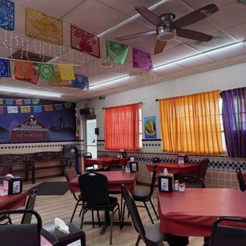 Al Carbon Culebra - Clean and colorful - Mexican Near Me - San Antonio, Texas Al Carbon Culebra - Clean and colorful - Mexican Near Me - San Antonio, Texas