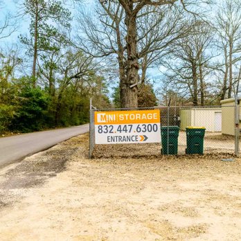 Mini Mall Storage - Self Storage Near Me - Conroe, Texas Mini Mall Storage - Self Storage Near Me - Conroe, Texas
