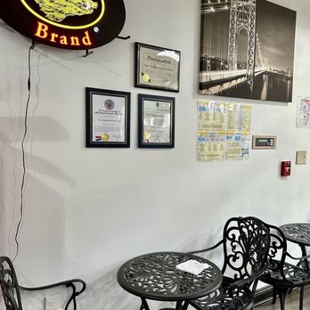 Our Neighborhood Deli - Small seating area. - Delis Near Me - Gaithersburg, Maryland