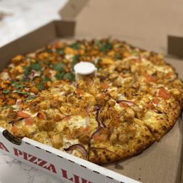 Butter Chicken Pizza
