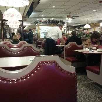 Latham '76 Diner - Interior of the diner. - Diners Near Me - Latham, New York Latham '76 Diner - Interior of the diner. - Diners Near Me - Latham, New York