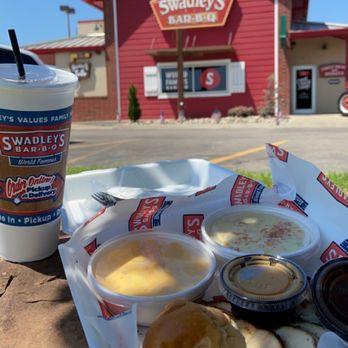 Swadley's Bar-B-Q - Smoked chicken dinner with Mac and cheese, potato salad, roll, and sweet tea - Barbeque Near Me - El Reno, Oklahoma Swadley's Bar-B-Q - Smoked chicken dinner with Mac and cheese, potato salad, roll, and sweet tea - Barbeque Near Me - El Reno, Oklahoma