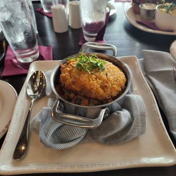 Silo Modern Farmhouse - Chicken pot pie w/ Sweet potato biscuit for crust - New American Near Me - Lenexa, Kansas Silo Modern Farmhouse - Chicken pot pie w/ Sweet potato biscuit for crust - New American Near Me - Lenexa, Kansas