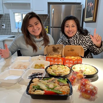 Lee’s Tasty House - Shrimp dumpling,pork bun, siomai,seafood veggie,yung zhao fried rice, Cantonese ko mien , fortune cookies - Chinese Near Me - Bradford, Ontario