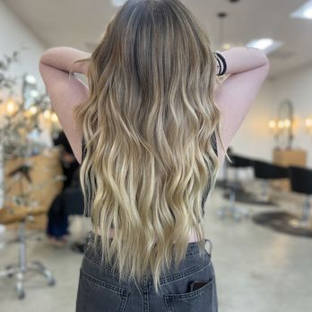 Mane Distraction - Lindsey gave me this GORGEOUS blonde and these incredibly well blended extensions!! i would trust her with my life - Hair Stylists Near Me - La Verne, California Mane Distraction - Lindsey gave me this GORGEOUS blonde and these incredibly well blended extensions!! i would trust her with my life - Hair Stylists Near Me - La Verne, California