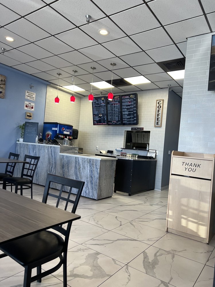 Roma Pizza - Photo 2