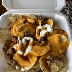 Hickory Hill Bar-B-Que - Loaded nachos