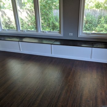 Floor Source - a window seat in a room - Carpeting Near Me - Fort Worth, Texas Floor Source - a window seat in a room - Carpeting Near Me - Fort Worth, Texas