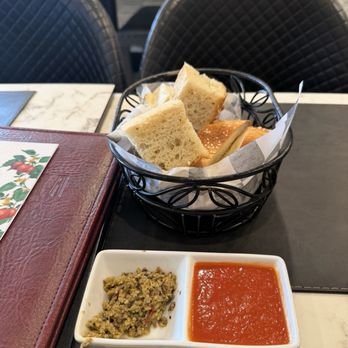 Carbonara - Complimentary bread - Italian Near Me - Arlington, Virginia