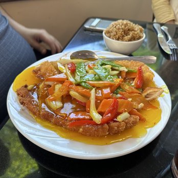 China Palace - Lemon chicken with fried rice - Chinese Near Me - Sewickley, Pennsylvania China Palace - Lemon chicken with fried rice - Chinese Near Me - Sewickley, Pennsylvania