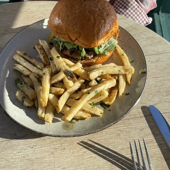 Driftwood Kitchen - Dads burger - Seafood Near Me - Laguna Beach, California Driftwood Kitchen - Dads burger - Seafood Near Me - Laguna Beach, California