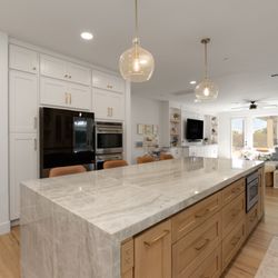 Wholesale Cabinets
