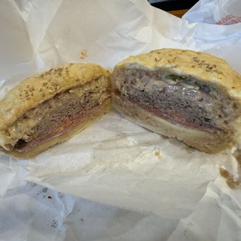 BLUES CITY DELI - Updated July 2024 - 1112 Photos & 1215 Reviews - 2438