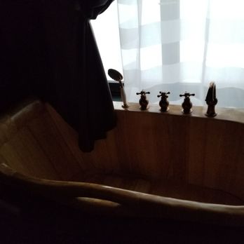 Royal Spa - Water therapy tub. - Nail Salons Near Me - Milan, Michigan