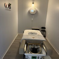 Aurora Beauty & Head SPA
