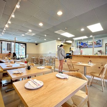 Papa's Dumpling - Interior - Dim Sum Near Me - Pleasanton, California Papa's Dumpling - Interior - Dim Sum Near Me - Pleasanton, California