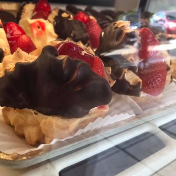 La Piñata Bakery - La Piñata Bakery - Bakeries Near Me - Lincolnwood, Illinois La Piñata Bakery - La Piñata Bakery - Bakeries Near Me - Lincolnwood, Illinois