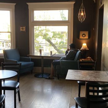 Portal Tea - One of the many lounge area, very nice and relaxing. - Coffee & Tea Near Me - Portland, Oregon
