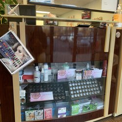Image Nail Spa - Reception desk