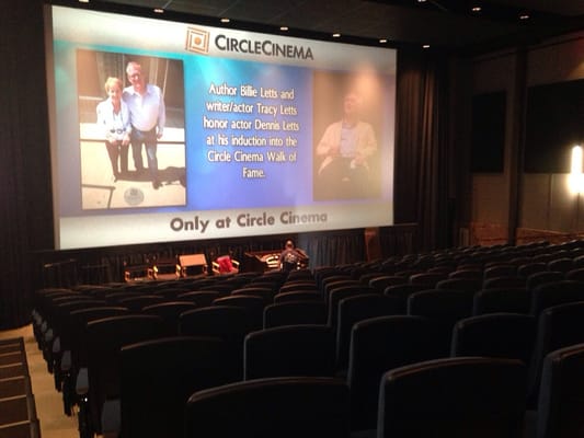 Circle Cinema by null