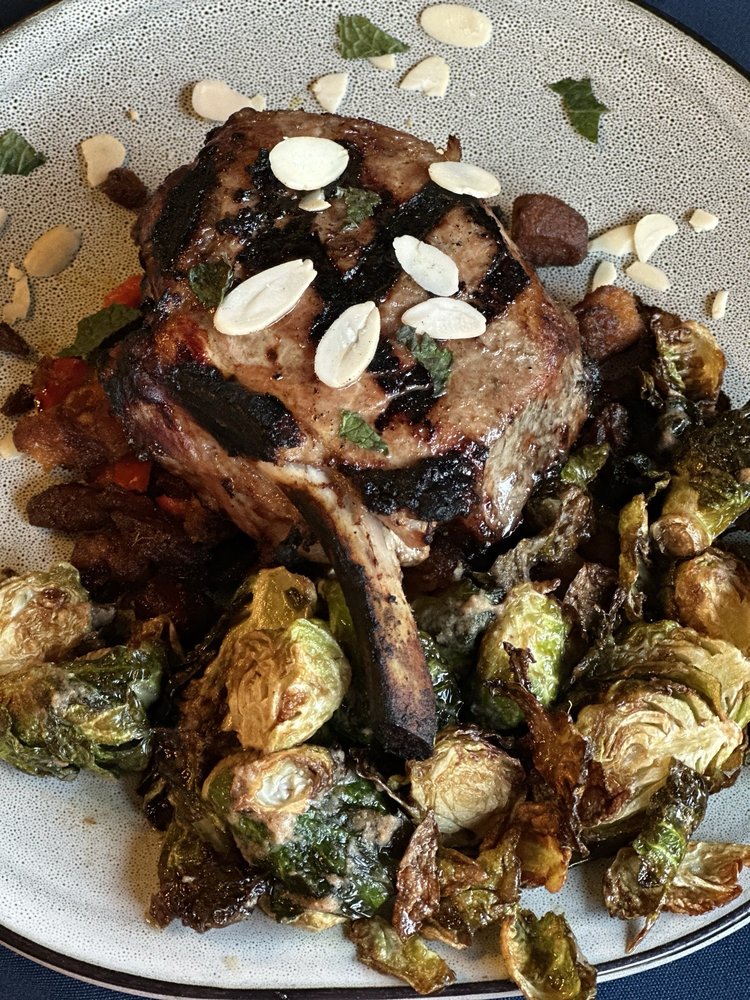 EVERGREEN STEAK AND OYSTERS Updated October 2024 20 Photos 1019