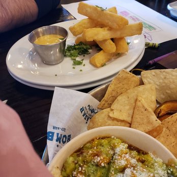 Bomba Taco + Bar - Tacos Near Me - Newtown, Pennsylvania