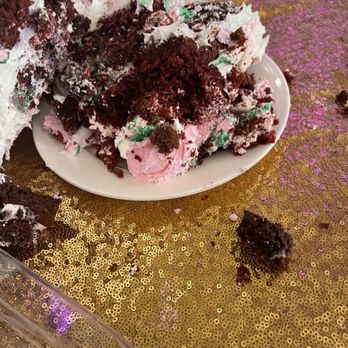 Las Delicias Bakery - the cake tasted horrible and would fall apart when cut - Specialty Food Near Me - SeaTac, Washington Las Delicias Bakery - the cake tasted horrible and would fall apart when cut - Specialty Food Near Me - SeaTac, Washington