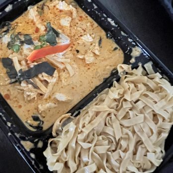 Marnee Thai - Lunch special- +$2 egg noodle, Red curry noodle and curry - Thai Near Me - San Francisco, California Marnee Thai - Lunch special- +$2 egg noodle, Red curry noodle and curry - Thai Near Me - San Francisco, California