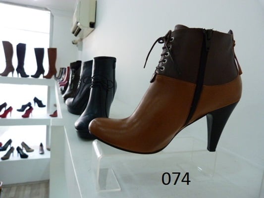 Nesis Shoes