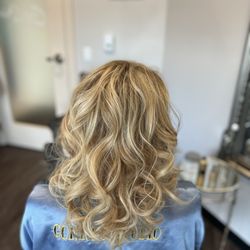 Conny's Studio - All over highlights,roots and haircut