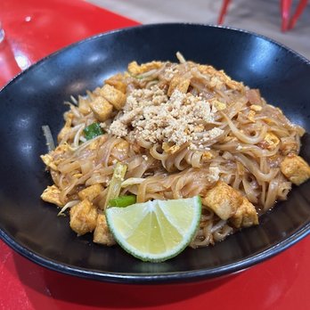 Red Lotus Noodle House - Asian Fusion Near Me - Jenks, Oklahoma