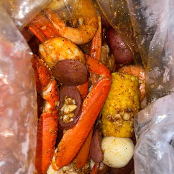 Red Crab Juicy Seafood - Low Country Boil - Seafood Near Me - Arlington, Texas