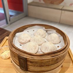 Nan Xiang Express - A1. Nan Xiang Signature Soup Dumplings