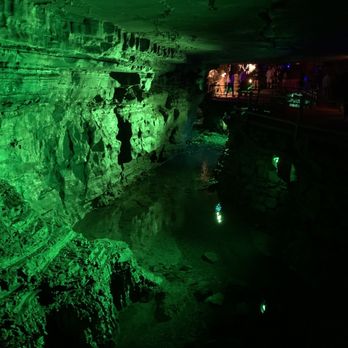 Howe Caverns - Inside Howe Caverns ... beauty beyond compare! - Tours Near Me - Howes Cave, New York