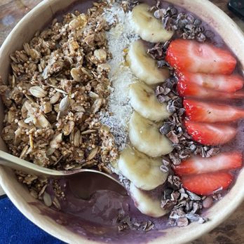 Green Collective Eatery - Purple Bowl - Breakfast & Brunch Near Me - Denver, Colorado Green Collective Eatery - Purple Bowl - Breakfast & Brunch Near Me - Denver, Colorado