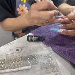 Expert Nails