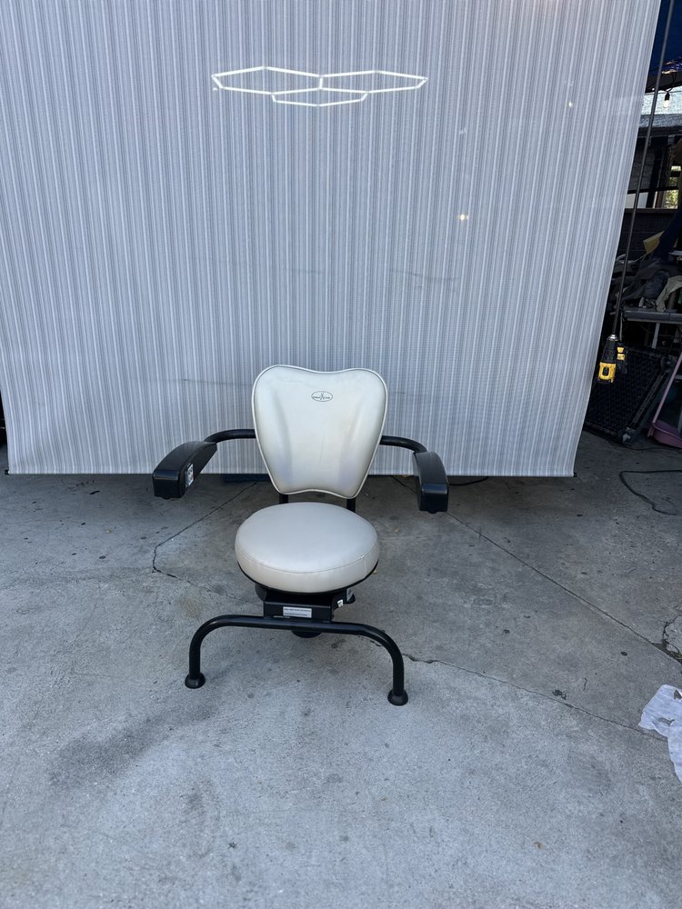 Luxxe Upholstery - upholstery in Downey, CA